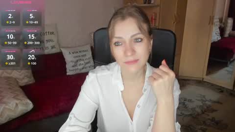 Snapshot of sirenasilk chatting on 07/14/26, 09:58 sirenasilk online show from 07/14/26, 09:58