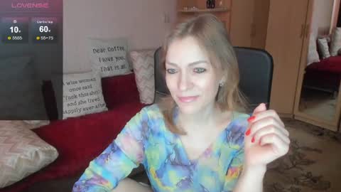 Snapshot of sirenasilk chatting on 07/24/26, 09:29 sirenasilk online show from 07/24/26, 09:29
