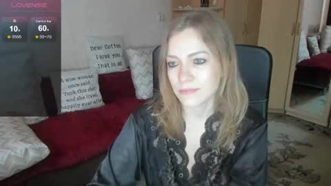 Snapshot of sirenasilk chatting on 07/25/26, 09:29 sirenasilk online show from 07/25/26, 09:29