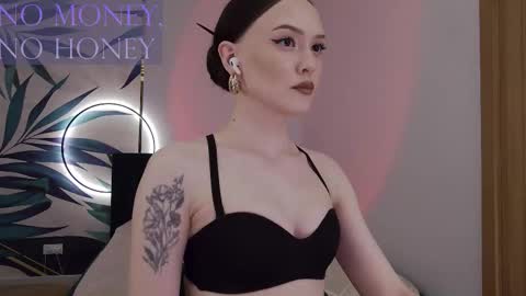 Goddess Sirena online show from 03/05/26, 07:54