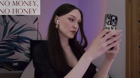 Snapshot of sirenaswhisper chatting on 05/16/26, 10:52 Goddess Sirena online show from 05/16/26, 10:52