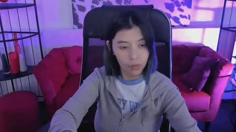 Snapshot of sirenmystique chatting on 04/16/26, 09:39 Si online show from 04/16/26, 09:39