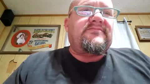 Snapshot of sirhams chatting on 02/28/25, 03:15 sirhams online show from 02/28/25, 03:15