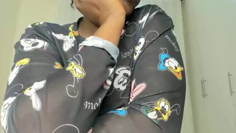 Snapshot of siri_saru chatting on 04/12/26, 02:05 Deey online show from 04/12/26, 02:05
