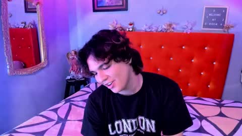 Snapshot of sirius_angels chatting on 12/01/24, 07:36 Sirius angels online show from 12/01/24, 07:36