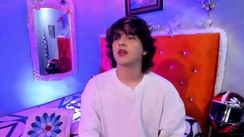 Snapshot of sirius_angels chatting on 12/04/24, 09:24 Sirius angels online show from 12/04/24, 09:24