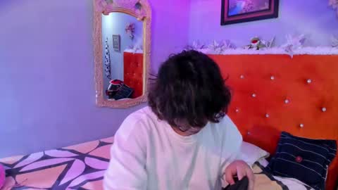 Snapshot of sirius_angels chatting on 12/05/24, 12:30 Sirius angels online show from 12/05/24, 12:30