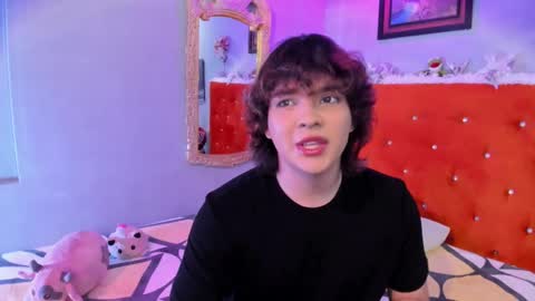 Snapshot of sirius_angels chatting on 12/05/24, 08:33 Sirius angels online show from 12/05/24, 08:33