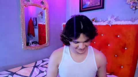 Snapshot of sirius_angels chatting on 12/15/24, 08:25 Sirius angels online show from 12/15/24, 08:25