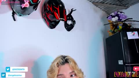 Snapshot of sirius_angels chatting on 11/19/25, 08:53 Sirius angels online show from 11/19/25, 08:53
