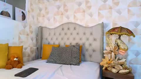 Snapshot of siriuss_collin chatting on 12/15/25, 05:17 siriuss_collin online show from 12/15/25, 05:17