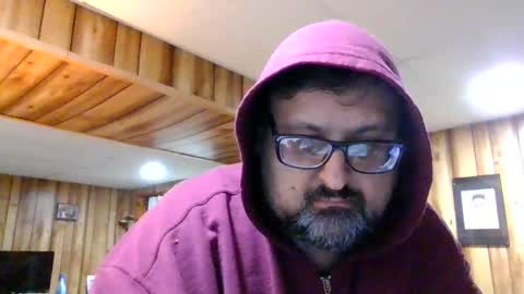 Snapshot of sirmike80 chatting on 11/16/25, 10:04 SirMike80 online show from 11/16/25, 10:04