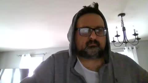 Snapshot of sirmike80 chatting on 04/07/26, 11:54 SirMike80 online show from 04/07/26, 11:54