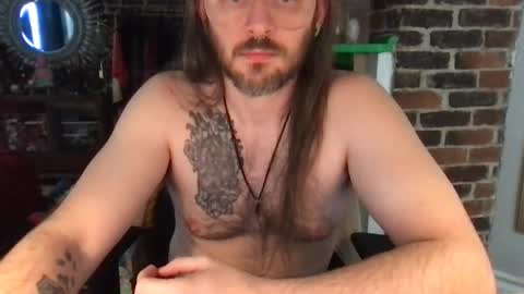 Snapshot of sirpsychosexy1987 chatting on 03/21/26, 03:59 sirpsychosexy1987 online show from 03/21/26, 03:59