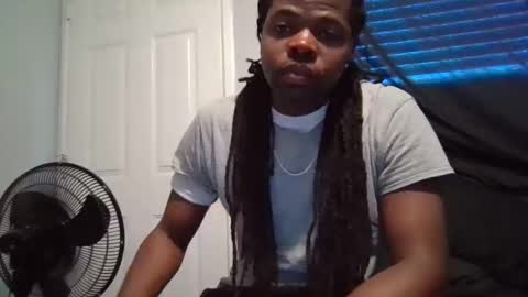 Snapshot of sirthedom chatting on 11/01/25, 06:32 sirthedom online show from 11/01/25, 06:32