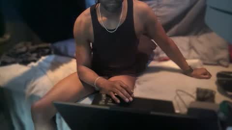 Snapshot of sirthedom chatting on 01/15/26, 05:27 sirthedom online show from 01/15/26, 05:27