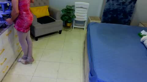 Snapshot of sissy_medlest chatting on 03/25/26, 11:55 D i f a Ana Arbeh shemale online show from 03/25/26, 11:55