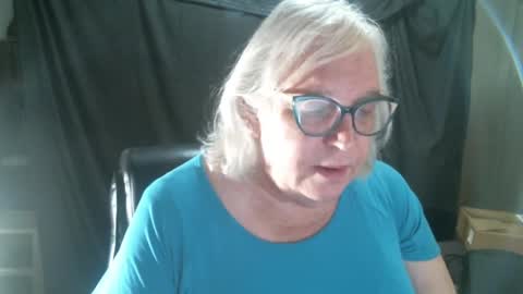 Sissy Diane online show from 02/11/25, 12:38