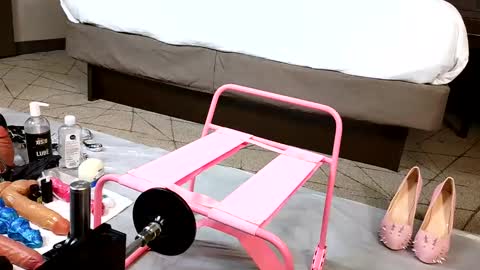 Snapshot of sissygoonerslut chatting on 11/01/25, 12:45 Sissy Gooner online show from 11/01/25, 12:45