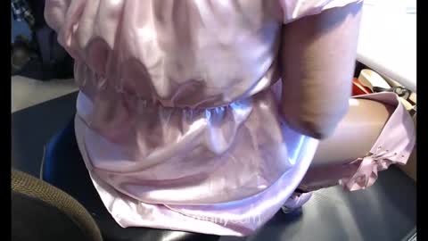 Snapshot of sissyslut6111 chatting on 02/23/25, 03:51 Sissyslut6111 online show from 02/23/25, 03:51