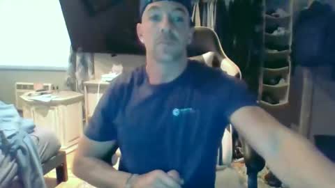 Snapshot of sitonmyfacemeowmm chatting on 11/12/25, 02:39 sitonmyfacemeowmm online show from 11/12/25, 02:39