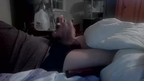 Snapshot of sitonmywhitecock chatting on 12/16/25, 03:00 love2cum online show from 12/16/25, 03:00