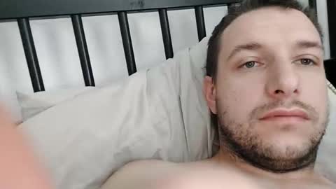 sixinchsolo online show from 10/19/25, 03:34