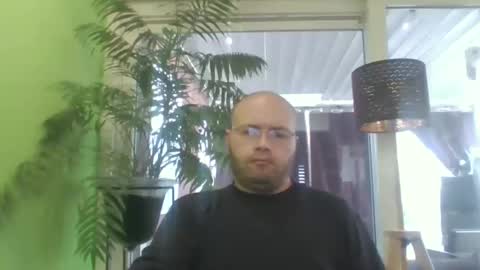 Snapshot of sixten113 chatting on 02/11/26, 09:14 sixten113 online show from 02/11/26, 09:14