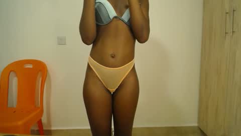 sizzly_ass online show from 05/03/26, 02:56