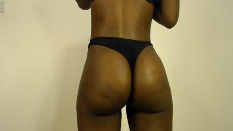 sizzly_ass online show from 06/25/26, 02:32