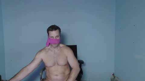 Snapshot of sizzzlenomics chatting on 01/01/25, 12:21 SIZZZLENOMICS online show from 01/01/25, 12:21