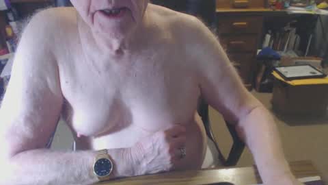 Snapshot of sjbottomboi chatting on 03/12/25, 05:35 sjbottomboi online show from 03/12/25, 05:35