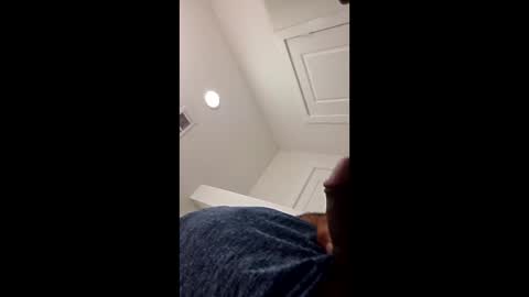 Snapshot of sjtea1717 chatting on 03/26/26, 06:08 sjtea1717 online show from 03/26/26, 06:08