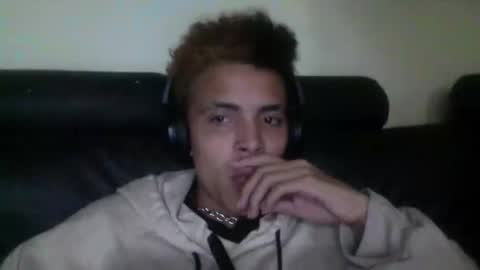 Snapshot of skady_coronado chatting on 02/10/25, 02:52 skady_coronado online show from 02/10/25, 02:52