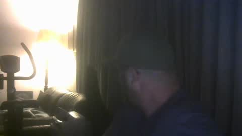 Snapshot of skaliwag chatting on 12/15/24, 11:53 skaliwag online show from 12/15/24, 11:53