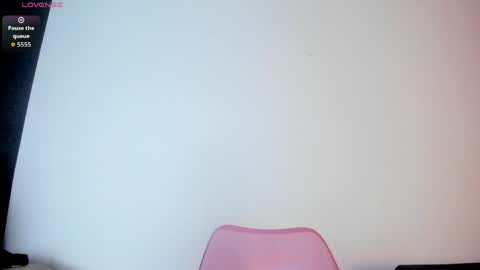 Snapshot of skarlet_miller_ chatting on 05/08/26, 12:32 SKARLET online show from 05/08/26, 12:32