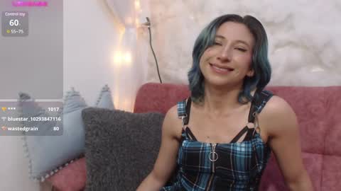 Snapshot of skarletjhonson_ chatting on 01/18/25, 07:07 Skarlet online show from 01/18/25, 07:07