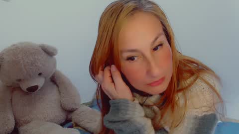 Snapshot of skarlett2072 chatting on 12/12/24, 12:55 Arlett online show from 12/12/24, 12:55