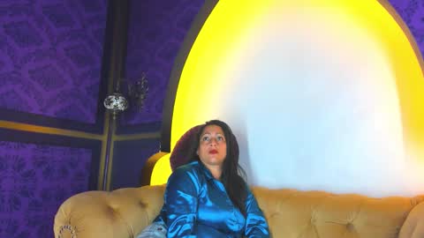 Snapshot of skarlettbarnes chatting on 01/14/26, 12:00 skarlettbarnes online show from 01/14/26, 12:00