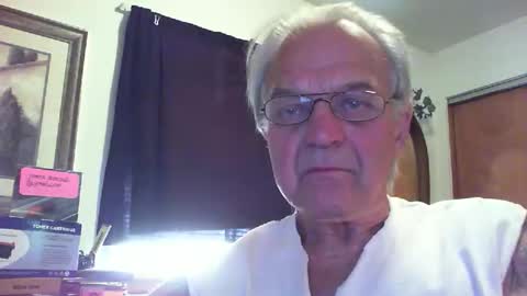Snapshot of skeeeziks chatting on 06/03/26, 02:55 skeeeziks online show from 06/03/26, 02:55