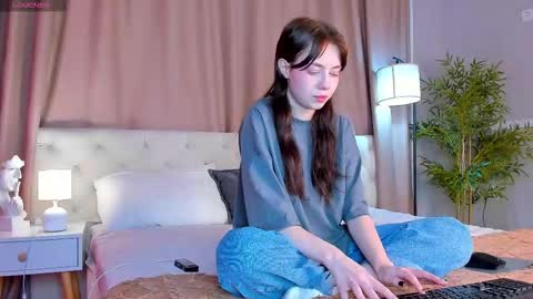 Emily online show from 10/19/25, 01:17