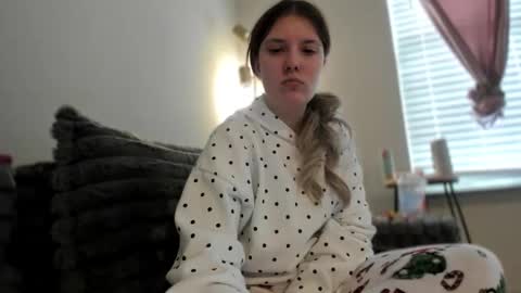 Snapshot of skiimaskabby chatting on 12/21/25, 05:42 skiimaskabby online show from 12/21/25, 05:42