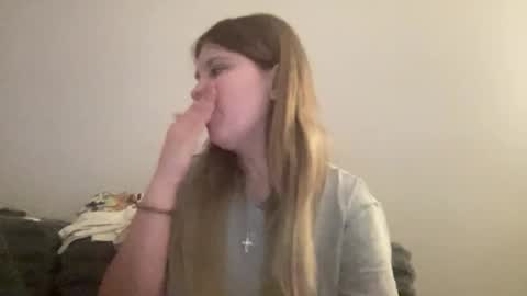 Snapshot of skiimaskabby chatting on 01/10/26, 09:41 skiimaskabby online show from 01/10/26, 09:41