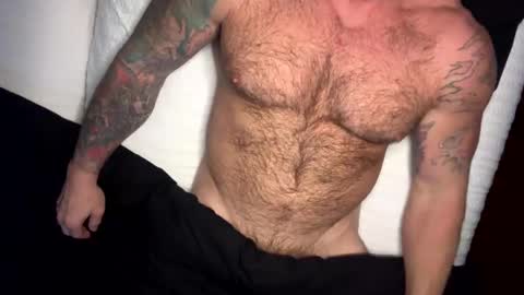 Snapshot of skimaskedbeef chatting on 01/15/25, 01:23 BEEF online show from 01/15/25, 01:23