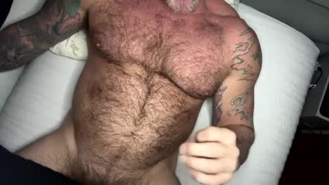 Snapshot of skimaskedbeef chatting on 02/15/25, 06:12 BEEF online show from 02/15/25, 06:12