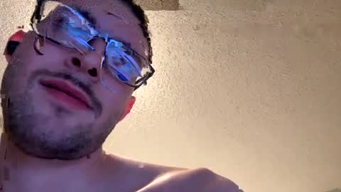 Snapshot of skinndick214 chatting on 09/20/25, 02:01 daddy online show from 09/20/25, 02:01