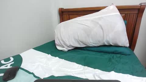 Snapshot of skinny___monster chatting on 02/16/26, 11:12 . no demands for free pls online show from 02/16/26, 11:12