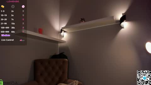 Snapshot of skinny_alice chatting on 03/05/26, 01:12 Alice GMT 2 Mon Tues Thur Fri Sun 0300am-0900am online show from 03/05/26, 01:12