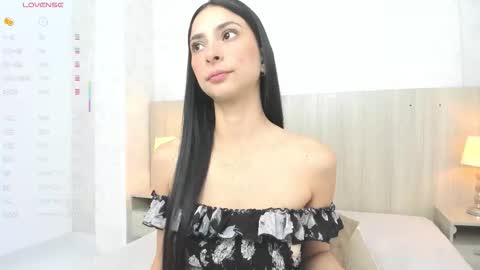 Snapshot of skinny_ariadna chatting on 02/28/26, 11:33 Ariadna online show from 02/28/26, 11:33