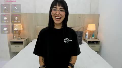 Emily Rojas online show from 10/24/25, 07:43